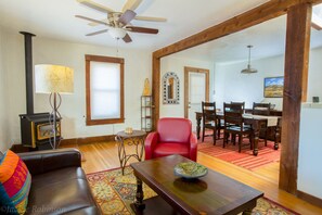 Smart TV, fireplace, DVD player, books