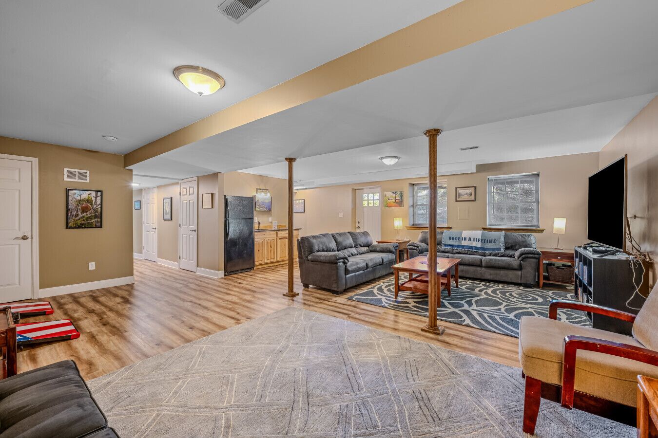 Télévision, cheminée