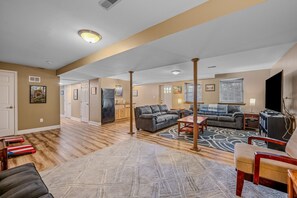 Televisie en een open haard