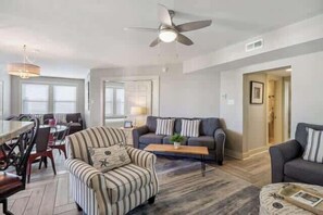 Smart TV, books - South Beach Views,  Ocean View Paradise for 6! (Tybee Island)