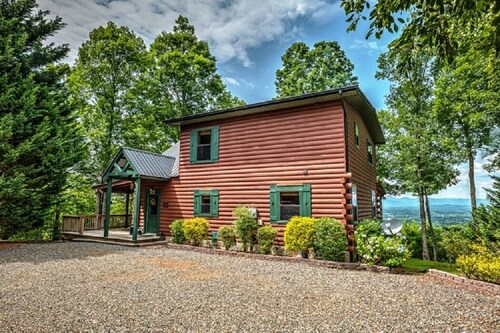 Mountain Cabin Near Town! Amazing Views! DISCOUNTS-7+ Nights, Military & More! 