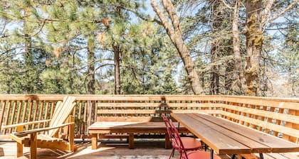 Ultimate A-FRAME -mökki, jossa HotTub / Fire Pit🏖️Lake Pass / Lemmikit ok