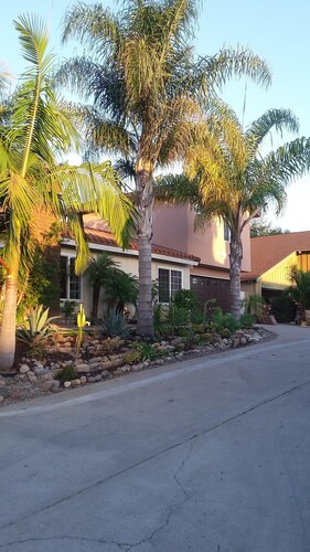 Cottage 1 br/1 bath, 500 sft