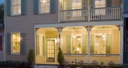 Private Carriage House Schritte zum Fluss St. mit Garage!