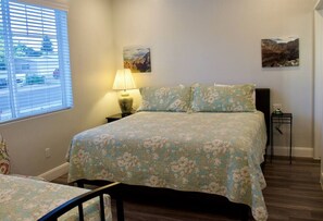 1 bedroom, travel cot, WiFi