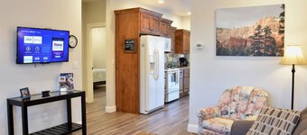 ZC4 Pet Friendly Home Near Zion