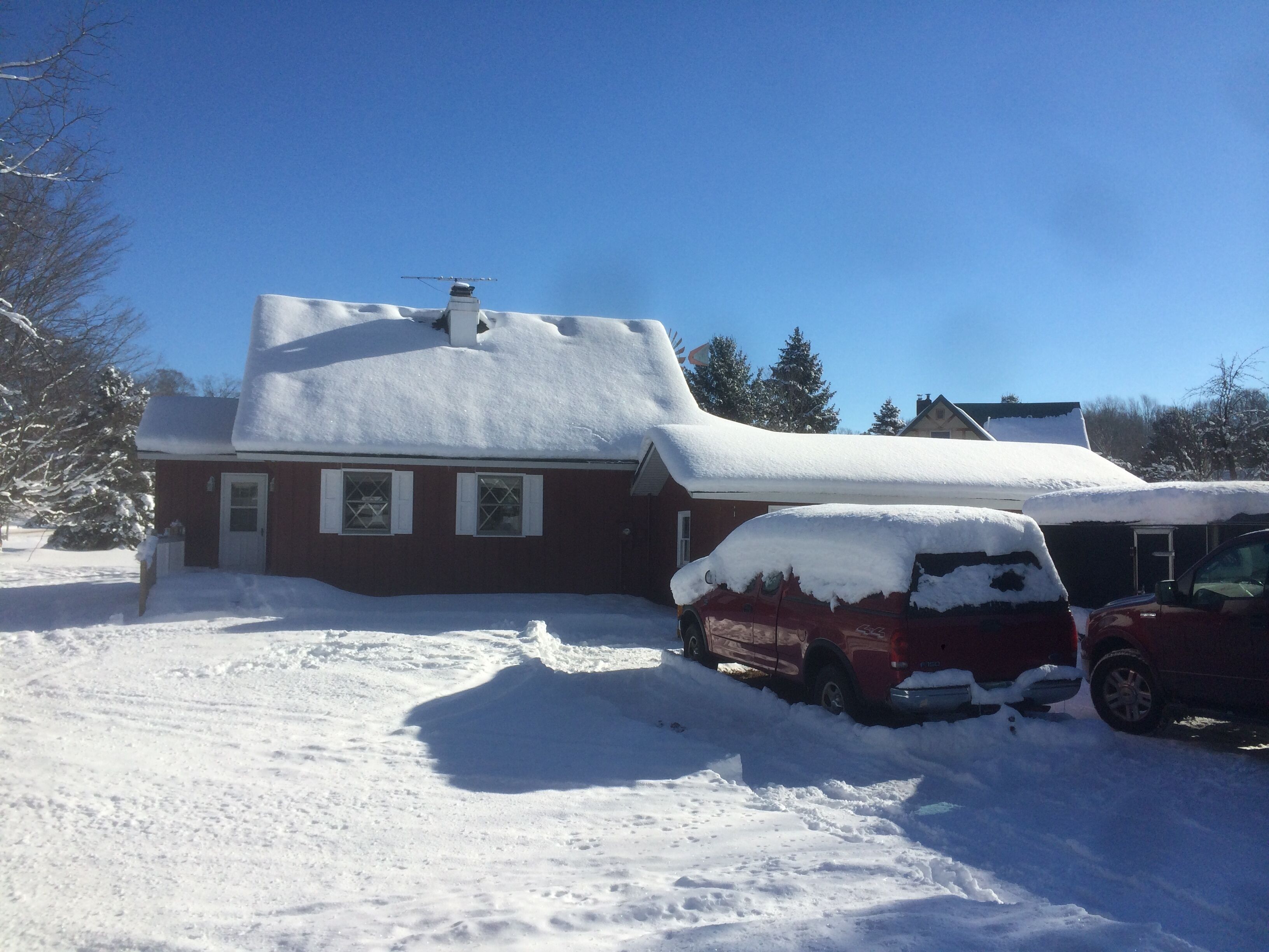 Great Northwoods Home sleeps 10 comfortably near Caberfae Ski and Golf Resort