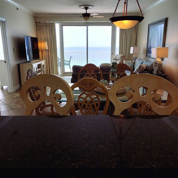 Smart TV, DVD player