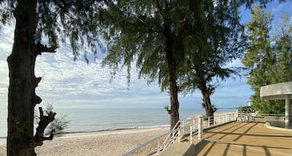 Sandy Beach Condo 17D