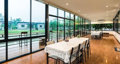 Rai Fahpratan Home and Garden