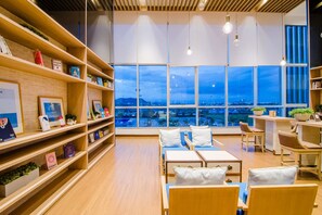 Library - Baan Kiang Fah Condominium (Hua Hin)