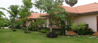 Ton Taan Resort Muang