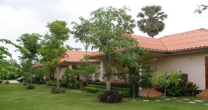 Ton Taan Resort Muang