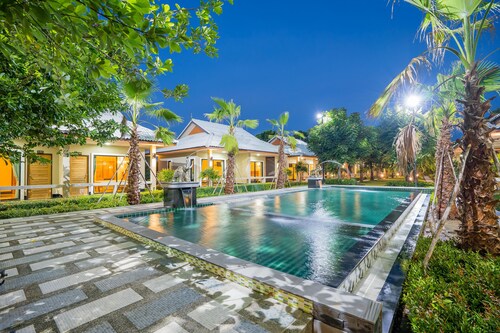 Tontan Resort Cha-Am