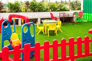 Terrace/patio - Capital O 6077 Hotel Ashraya (Puri)