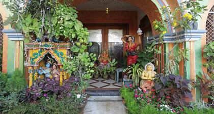 Capital O 6077 Hotel Ashraya