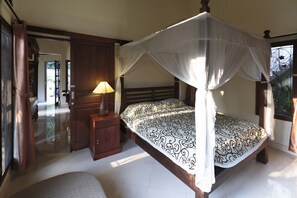 Villa, 1 Bedroom, Garden View | 1 bedroom, in-room safe, desk, free WiFi - Murni's Villa Kelor (Ubud)
