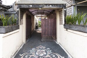 Pintu masuk interior