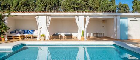 Piscine extérieure