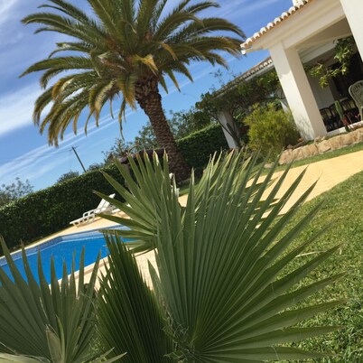 Perfect family property with private pool, barbecue and garden