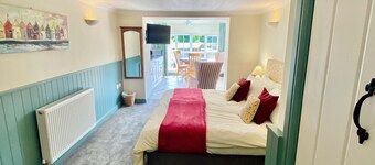 Studio autoportrait de luxe sur la péninsule de Roseland. En-suite, Parking, Wifi 