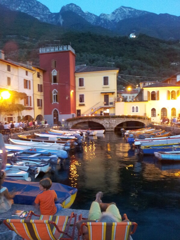 Marina - Apartment with parking space Romantic close to beaches and clubs (Malcesine)