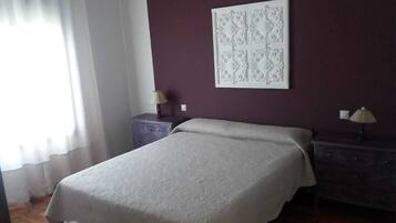 7 chambres, fer et planche à repasser, Wi-Fi gratuit, draps fournis