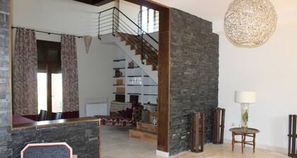 Country house, chic and comfortable