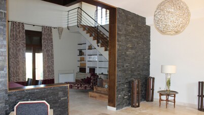 Country house, chic and comfortable