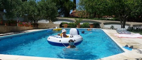 Outdoor pool, pool loungers