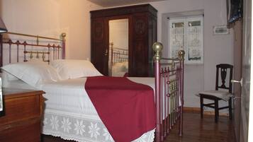 3 sovrum, strykjärn/strykbräda, internet och sängkläder