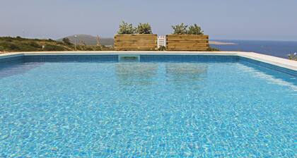 LUXURY VILLA WITH AWESOME SEA VIEWS