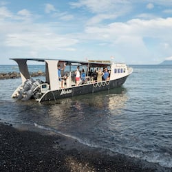 Sulla spiaggia, immersioni subacquee, snorkeling, kayak