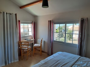 1 dormitorio, tabla de planchar con plancha, wifi gratis