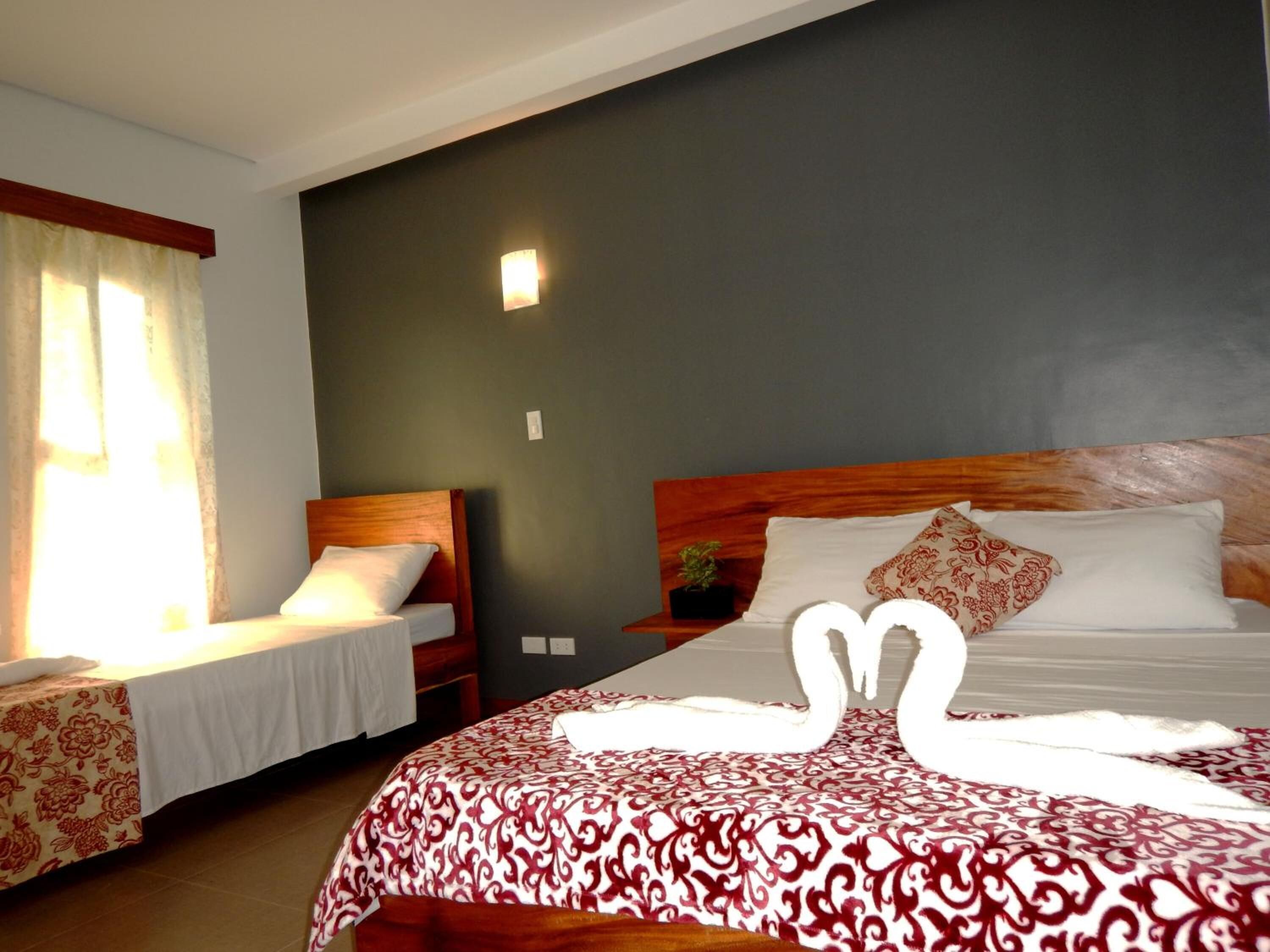 1 bedroom, premium bedding, in-room safe, desk