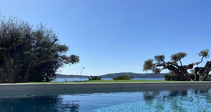 RABATT - Villa am Strand und mit Panoramablick auf St. Tropez