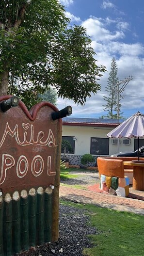 Property grounds - Miles YCE Bamboo House (Panglao)