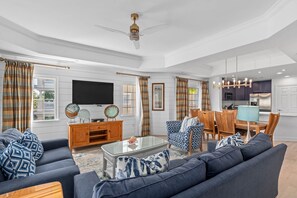 Smart TV, DVD player, table tennis - Reunion Resort-Pet friendly 3BR condo in Centre Court Ridge, Golf view-Disney (Reunion)