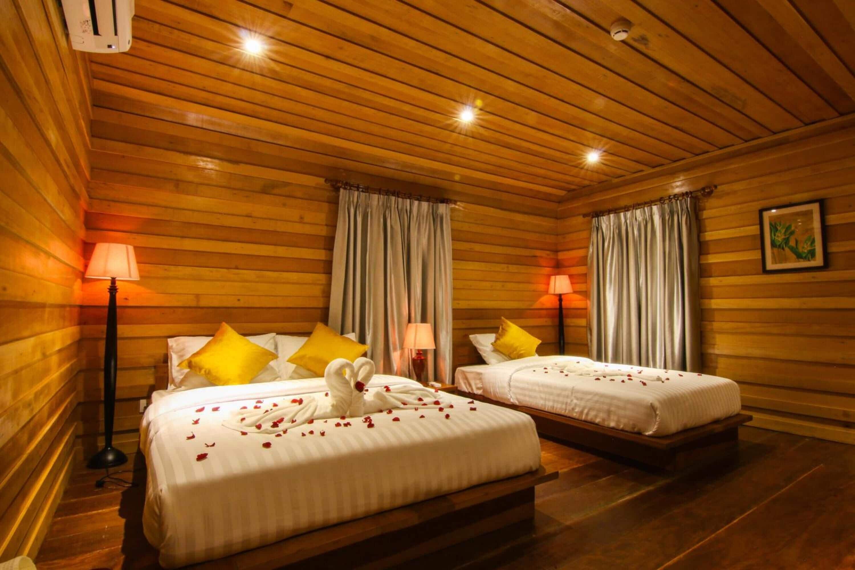 1 bedroom, free minibar items, in-room safe, desk