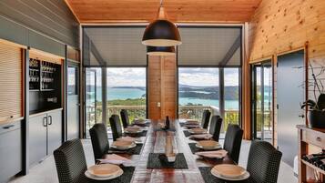 Free daily full breakfast