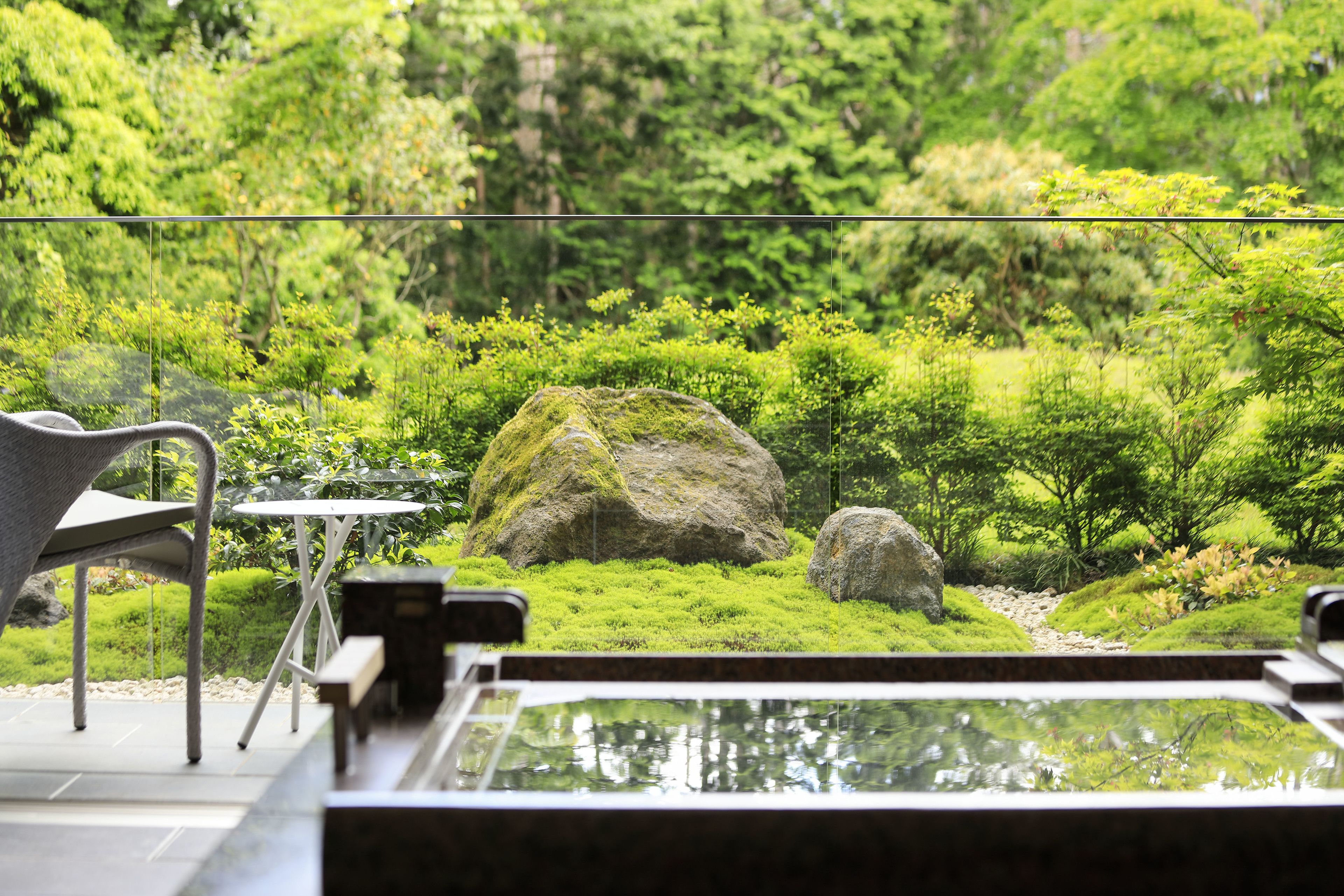 deluxe twin room (1st floor) with italian dinner & breakfast, non-smoking | bathroom | separate bathtub and shower, spring water bathtub, designer toiletries