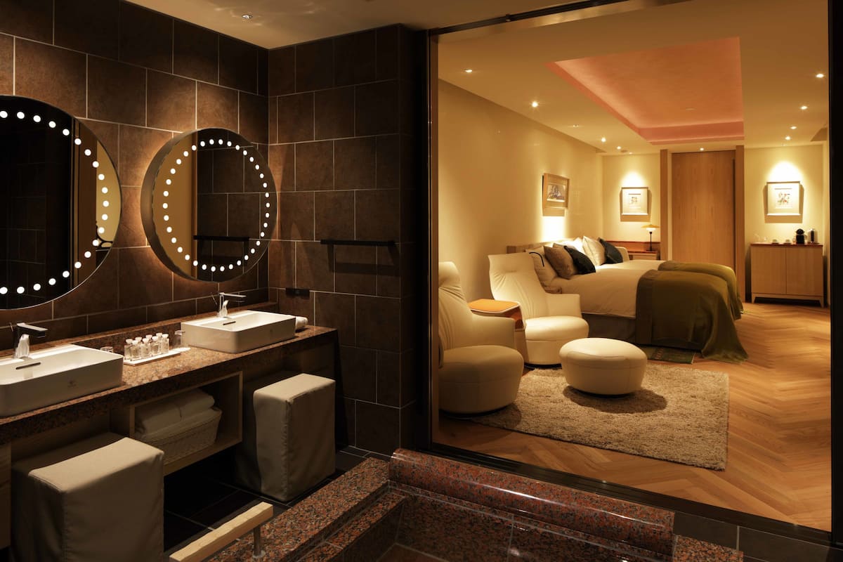 superior twin room (3rd floor) with italian dinner & breakfast, non-smoking | 1 bedroom, premium bedding, minibar, in-room safe