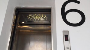 Uklassifisert bilde, 5 av 7, knapp