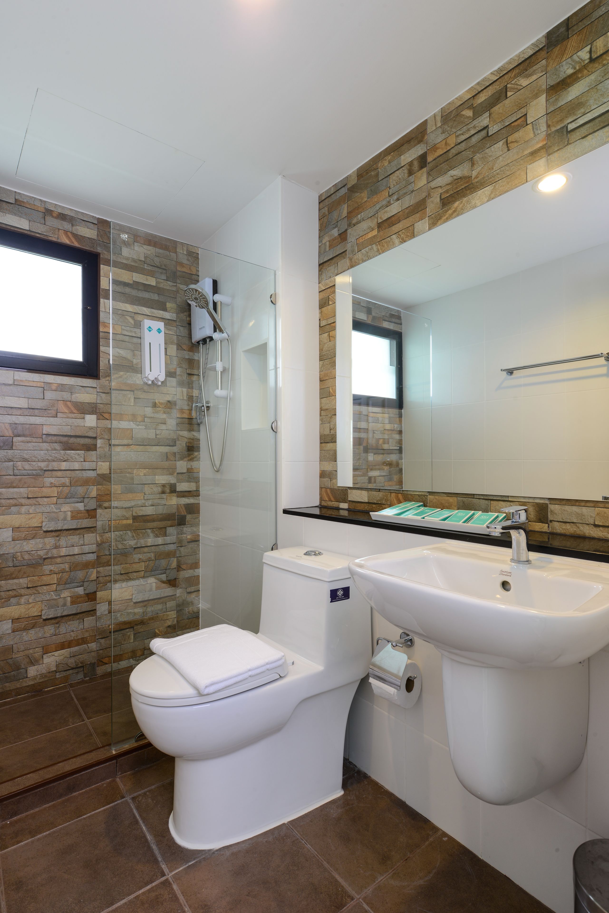 shower, free toiletries, hair dryer, slippers