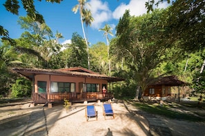 Superior Cottage, 1 Bedroom, Ocean View, Beachfront | Terrace/patio