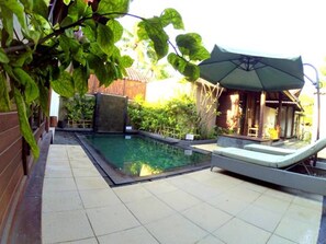 Outdoor pool - Drupadi Bungalows (Gili Trawangan)