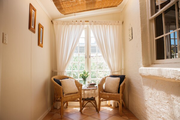 Cottage, 3 Bedrooms | Living room