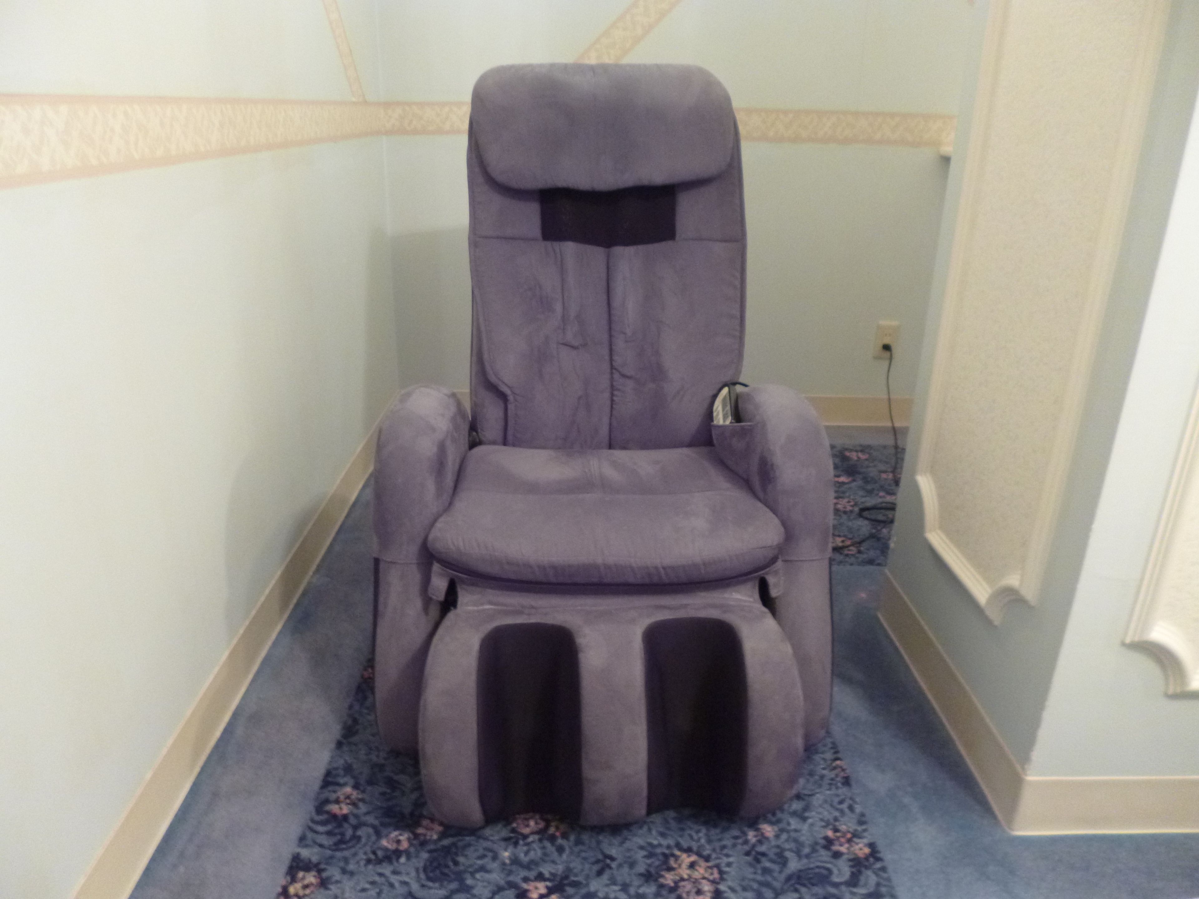 double room with sofa bed & massage chair | 1 bedroom, individually decorated, blackout curtains, free wifi