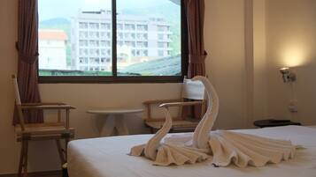 Deluxe Room | In-room safe, free WiFi, bed sheets
