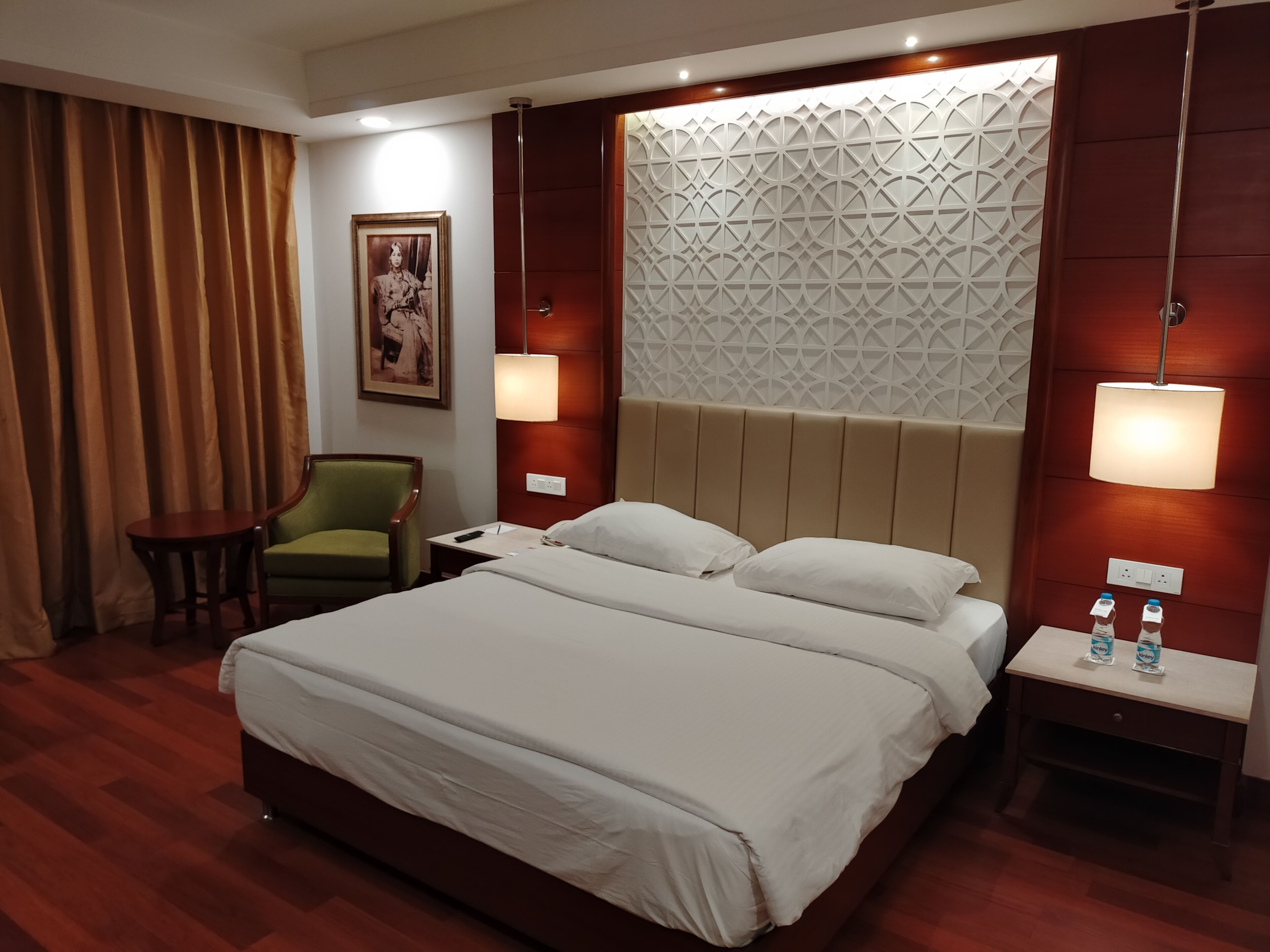 minibar, in-room safe, desk, iron/ironing board